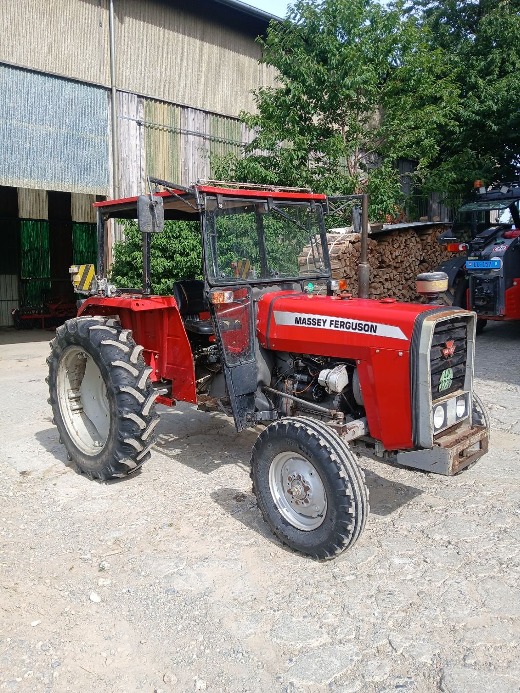 Massey Ferguson Tracteurs: Massey Ferguson 235 – D'occasion à Wilihof par arm_mq9l