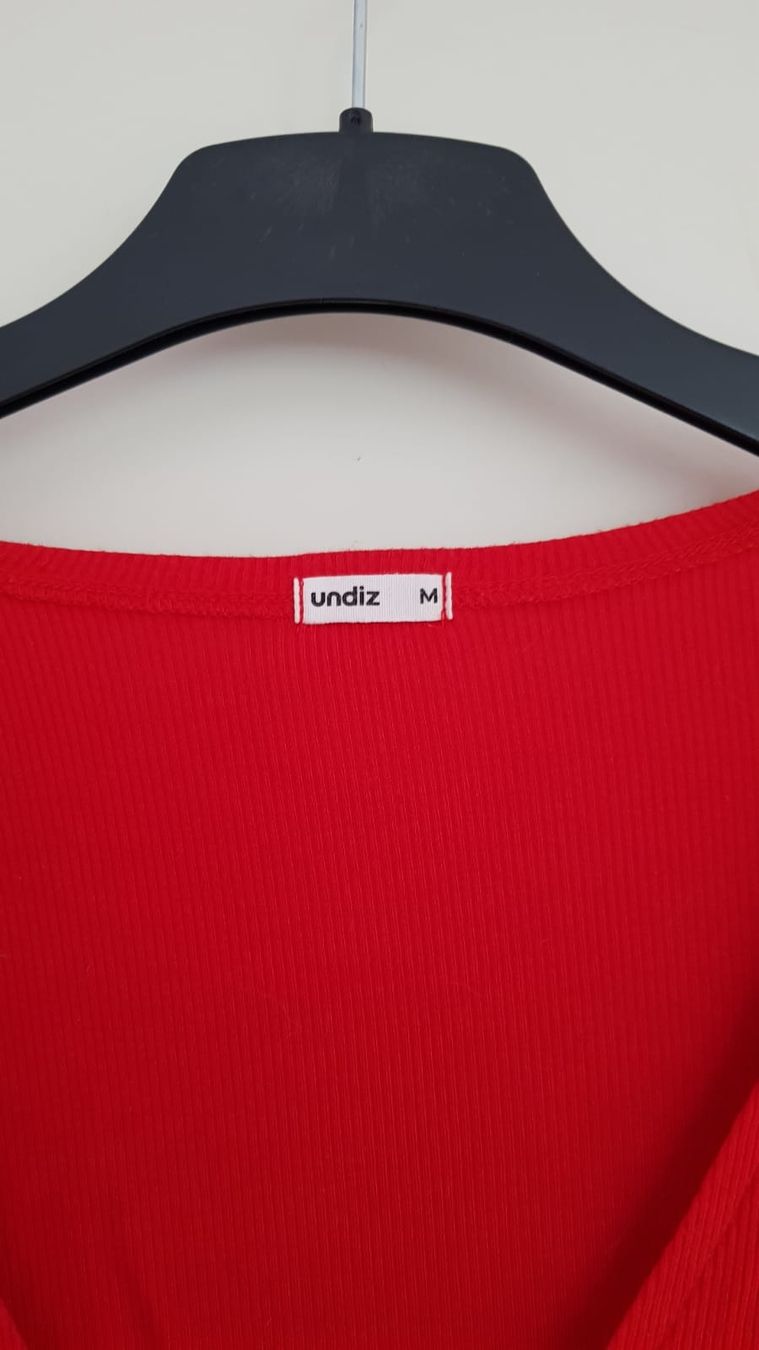 Gilets & Westen: Gilet rouge Undiz taille M – Neu (gemäss Beschreibung) aus Versoix von aline_b 2