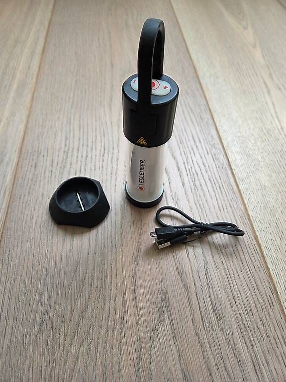 Ledlenser Lampen: LED Lenser Laterne ML6 / Neu – Neu (gemäss Beschreibung) aus Ennetbürgen von Riwemogmbh