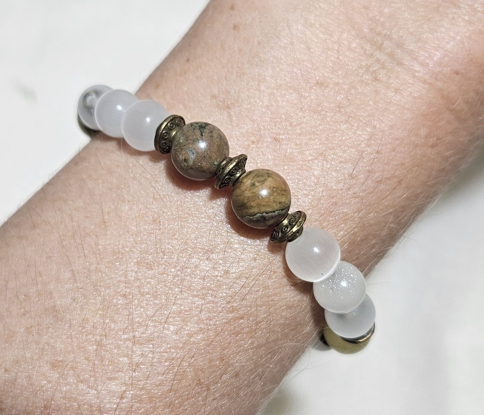 Bracciali & Braccialetti: weisse CatEye Charme Armk. - Spendenaktion – Nuovo (secondo la descrizione) da Unterkulm venduto da Nachtigall 3