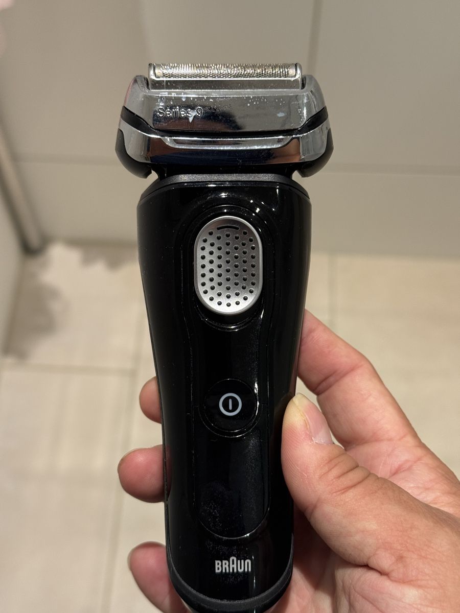 Braun Rasoi & Lamette da barba: Braun Rasierer Series 9 – Usato da Steinhausen venduto da Luxury_Limited 2