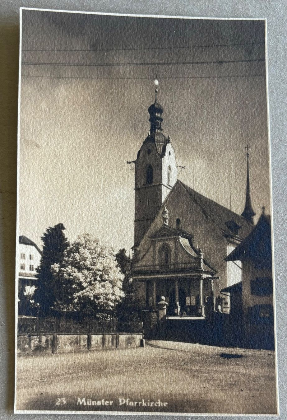 Ansichtskarten: Münster LU, Pfarrkirche, Fotokarte H. Friebel, Sursee – Gebraucht aus Frauenfeld von Merk52