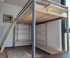 Lit Mezzanine avec étagères