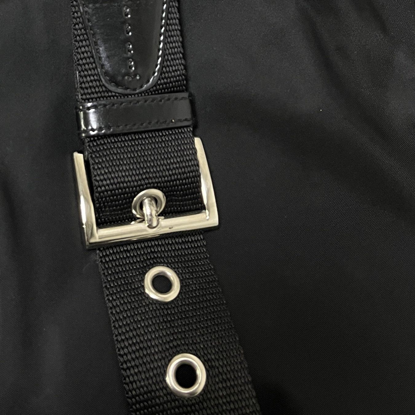 Prada Borse: Prada Logo Shoulder Bag – Usato da Chamoson venduto da Sapoloshop 4