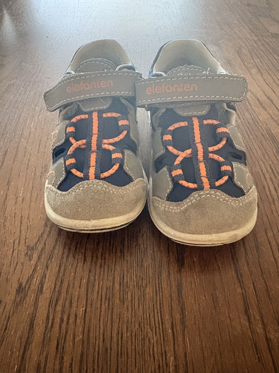 Chaussures garçon: Kinderschuhe Gr. 22 – D'occasion à Büren an der Aare par RahSte18 2