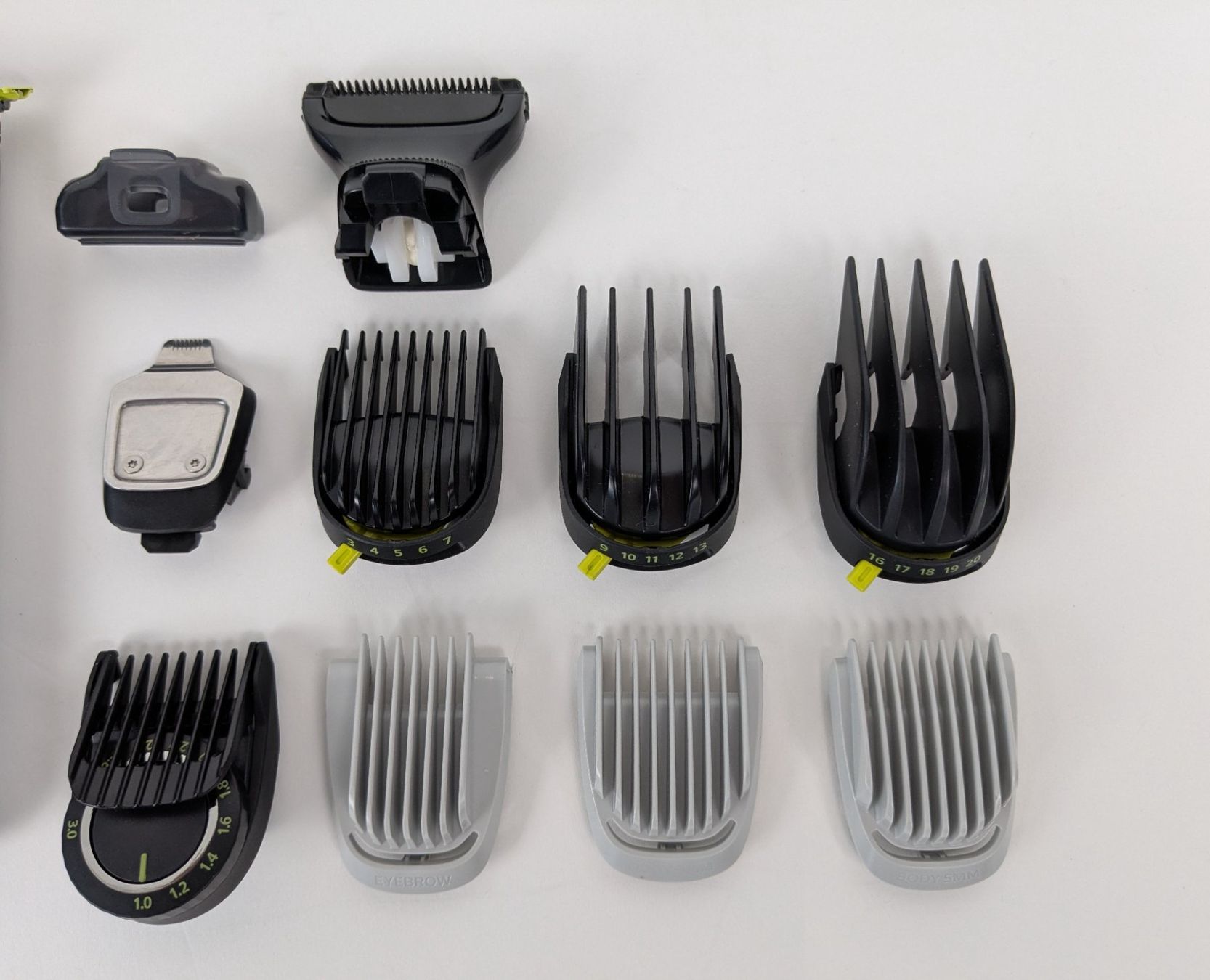 Philips Rasierapparate & Rasierklingen: PHILIPS All-in-one Trimmer 9000 Serie – Neu (gemäss Beschreibung) aus Dintikon von Restwert_Dintikon 2