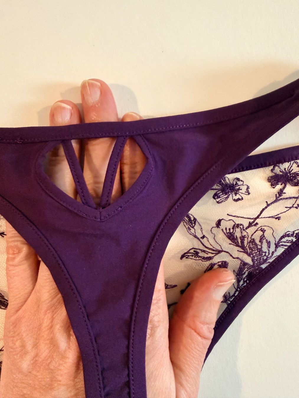 Etam Sonstige Unterwäsche: ETAM, String FOUGE, Grösse 34, Farbe Dunkelviolett – Neu und originalverpackt aus Rudolfstetten von gst_g7xl 3