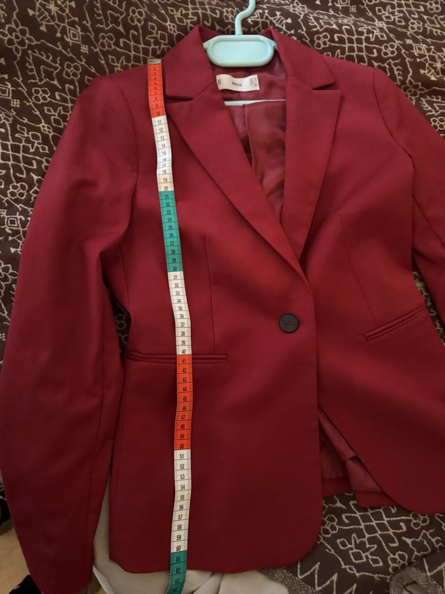 Mango Giacche: Gorgeous Mango Red Blazer, Size 34 - Perfect for Fall! – Usato da Zürich venduto da Vma_reuse 4