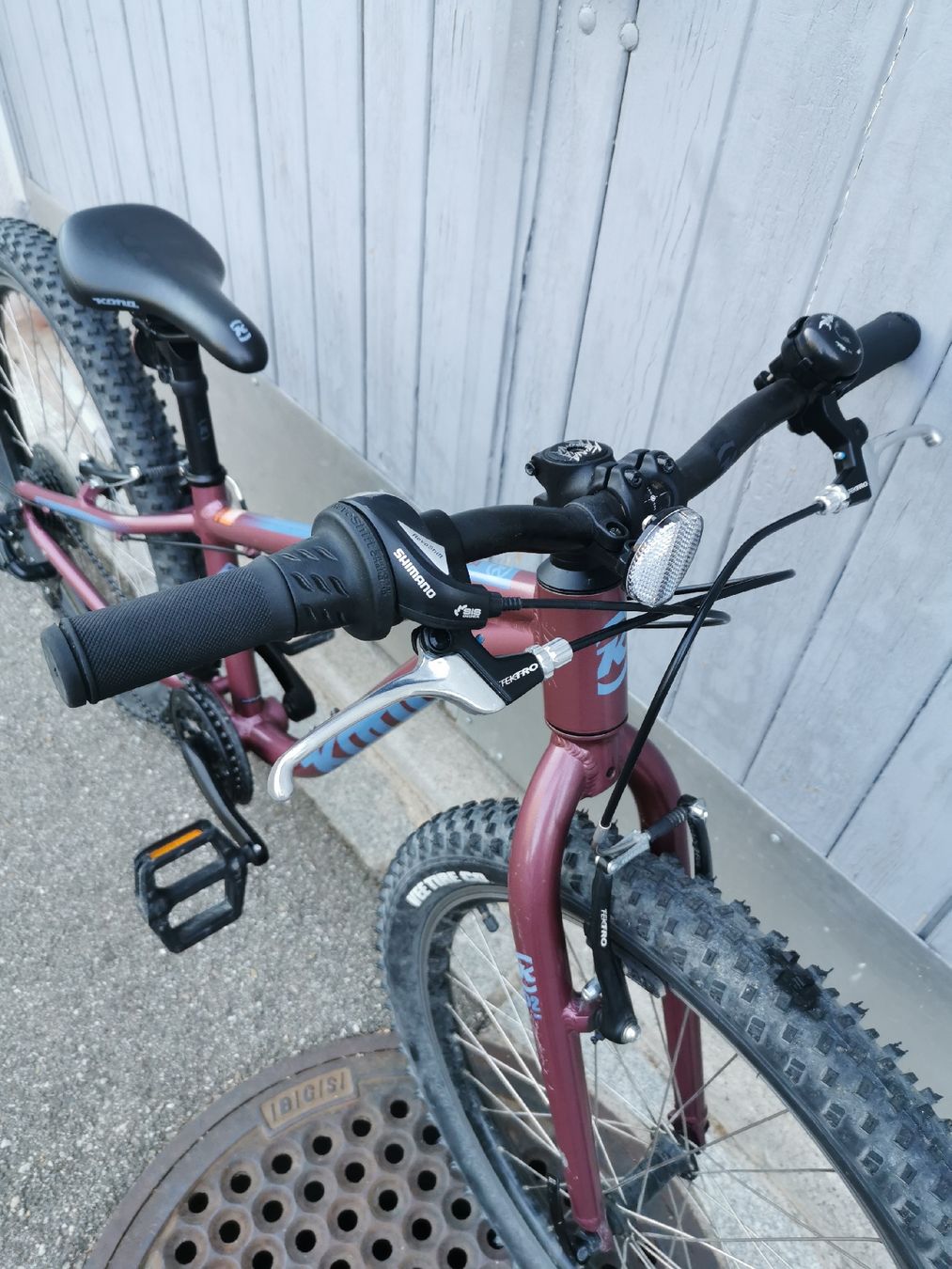 Kona Biciclette: Kona Hula 24 Kinderfahrrad – Usato da Langnau am Albis venduto da mmy_g9tm 8