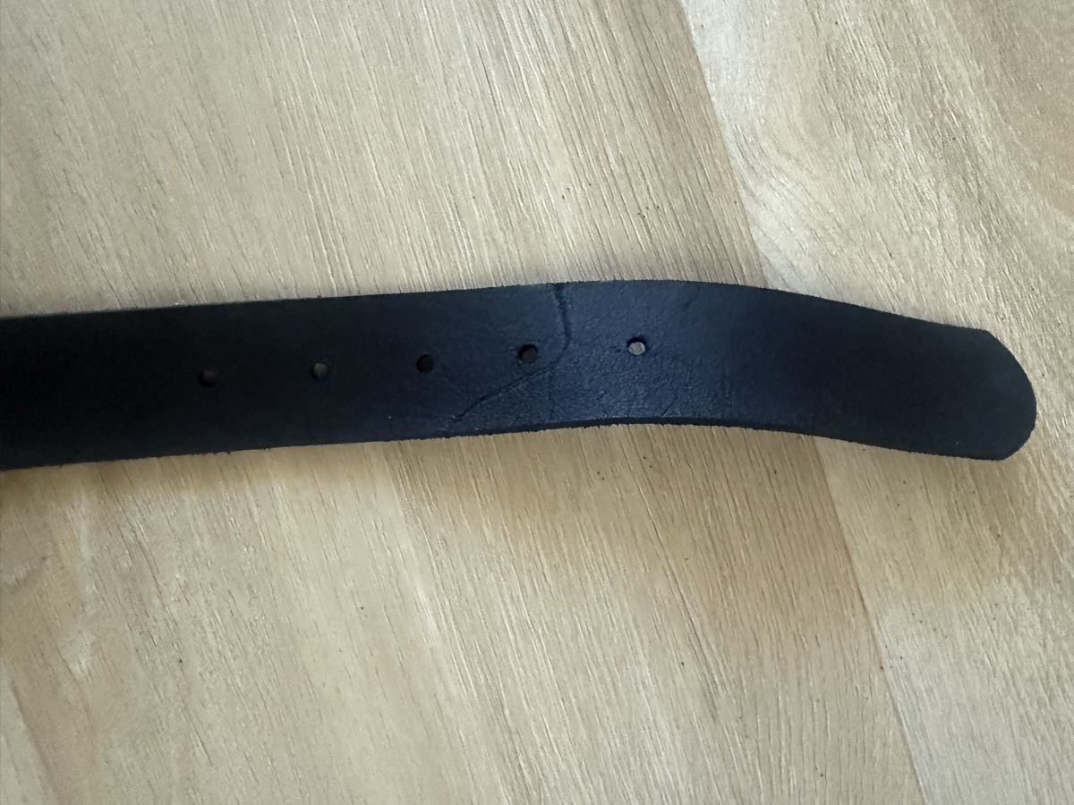 Cinture: Schwarzer Echtleder Guertel, Gr. 85, Top Zustand! – Nuovo (secondo la descrizione) da Liestal venduto da isa_8y72 1