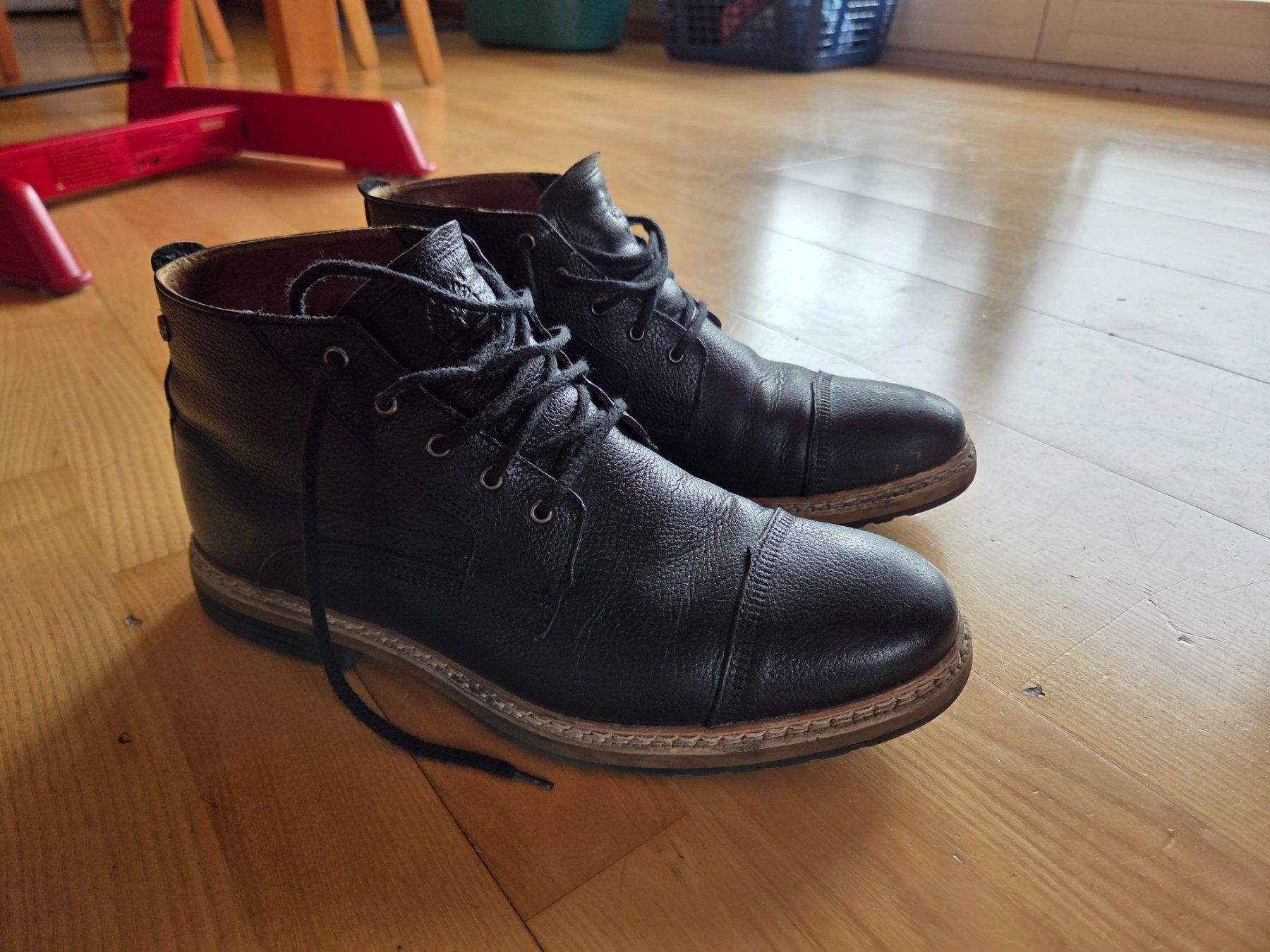 Timberland Scarpe da uomo: Schuhe Timberland Leder Gr 42 – Usato da Basel venduto da olivier84 1
