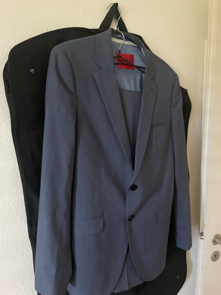 Hugo Boss Completi: Anzug Hugo Grösse 44 dunkelblau – Usato da Adliswil venduto da maximiliann