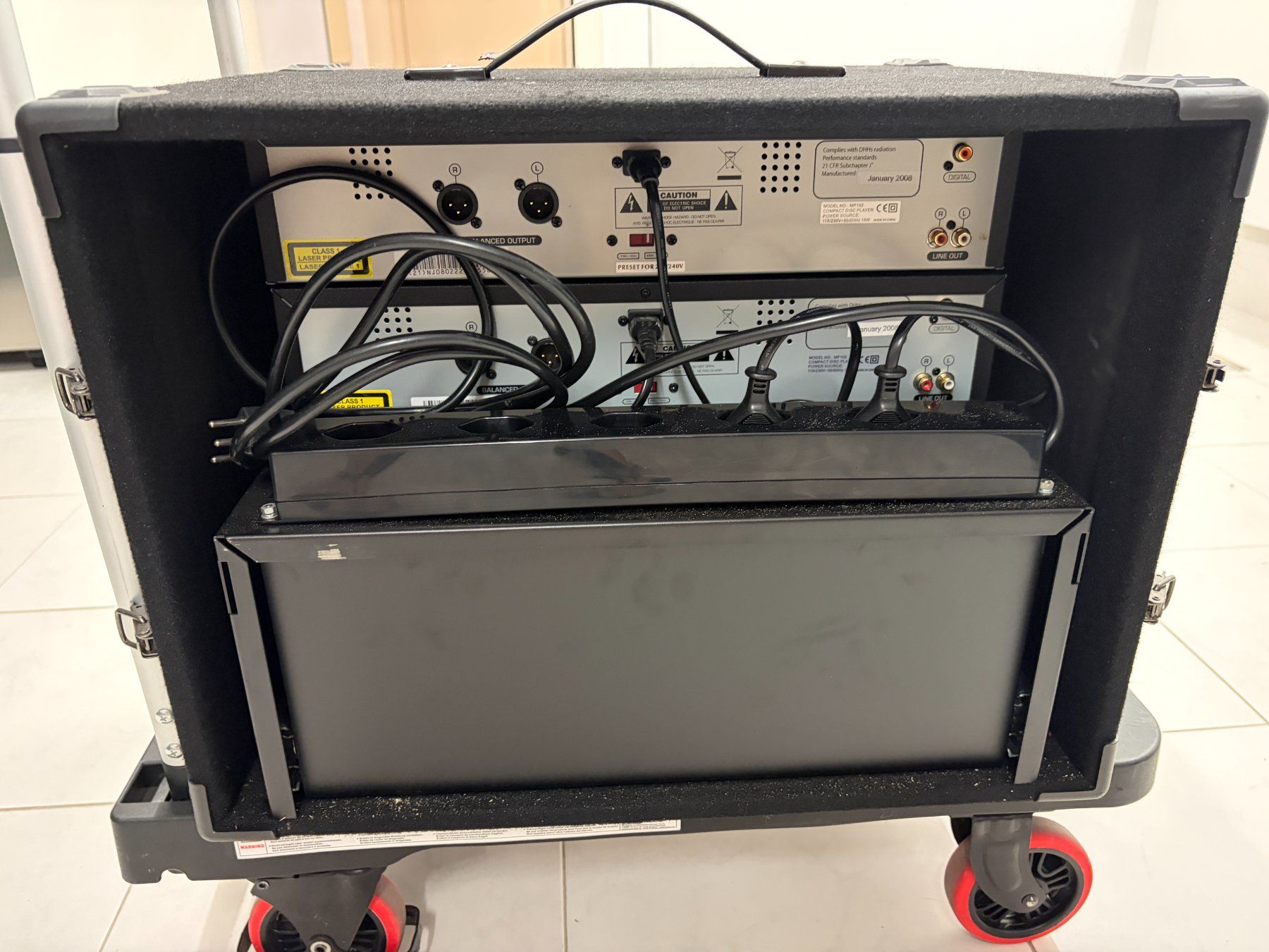 Numark Lettore multimediale & Streamer: Numark MP102 Professional MP3 CD Player Doppelpack im Rack – Usato da Rüttenen venduto da Enboe 2