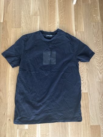 T-shirt Calvin Klein, noir, taille S – Élégant et sobre! (55