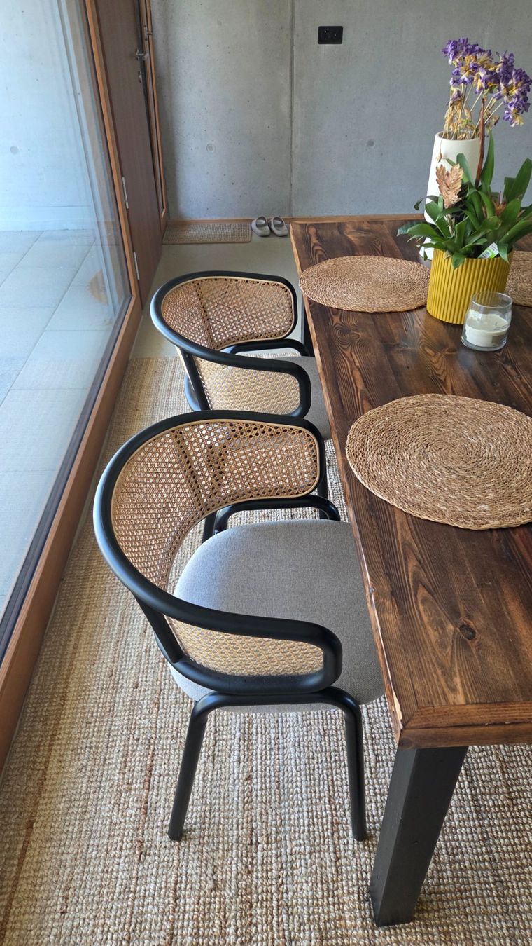 Sedie: 2 Design-Esszimmerstühle mit Rattan-/Korbgeflecht – Usato da Islisberg venduto da mar_5brw