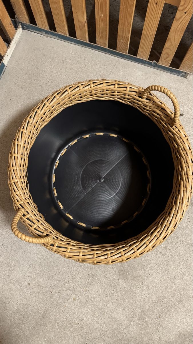 Vasi per fiori: Rattan flower pot 30 litters – Nuovo (secondo la descrizione) da Unterentfelden venduto da che_9xcp 1