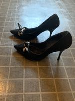 4 paar Damenschuhe mit schmalen Absätze, Gr. 36