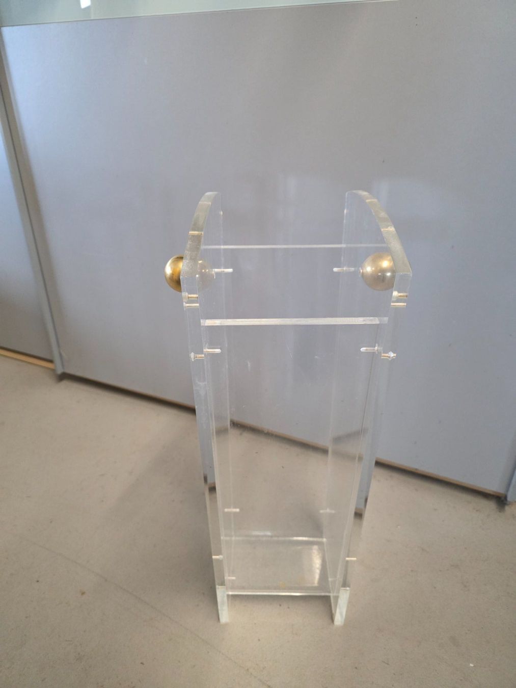 Altri mobili per ufficio: Vintage Designer Acryl Glas Plexi Schirm Ständer – Usato da Walterswil BE venduto da Lonitti 5