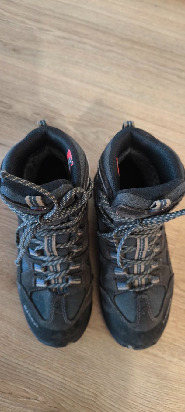 Mammut Scarpe da donna: Mammut Goretex Wanderschuhe 38 – Usato da Ebikon venduto da brombomboli 1