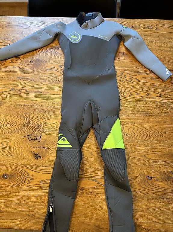 Mute per immersioni: Quiksilver Neopren Kinder – Usato da Uster venduto da milla80