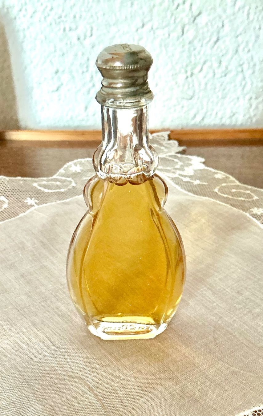 Bottiglie: URALTES FLÄSCHEN MITORIGINAL IMHALT 1910 ER - 20 ER JAHRE – Usato da Zell LU venduto da Silvermemory 1