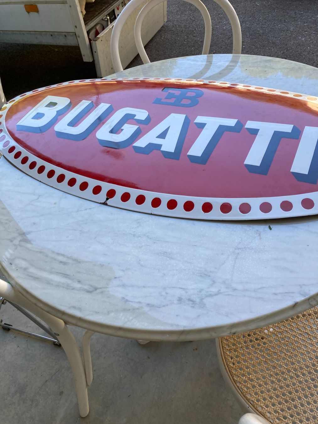 Bugatti Ecriteaux: Bugatti Emailschild – D'occasion à Liesberg Dorf par Country1 5