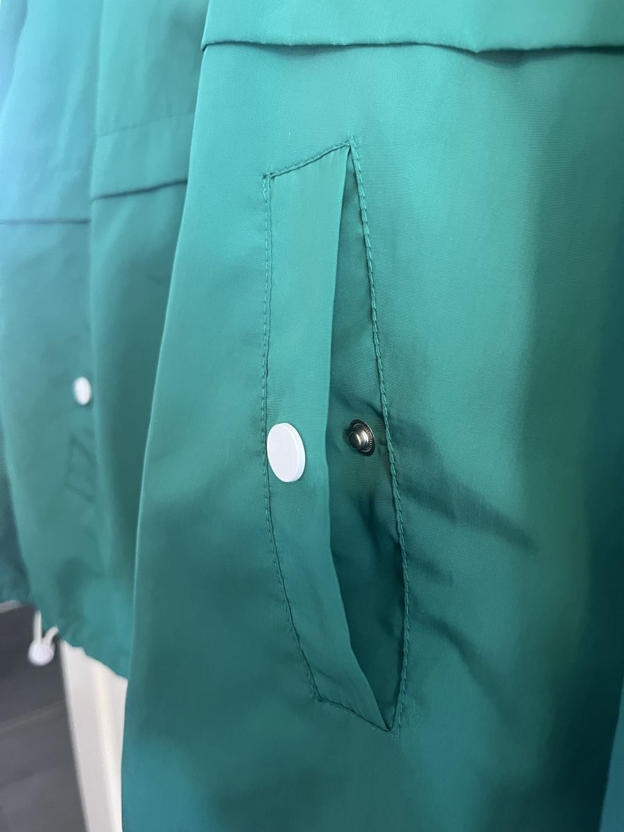 C&A Jacken: Grüne Windjacke/Windbreaker Gr. 42 – Neu (gemäss Beschreibung) aus Näfels von sponge240 3