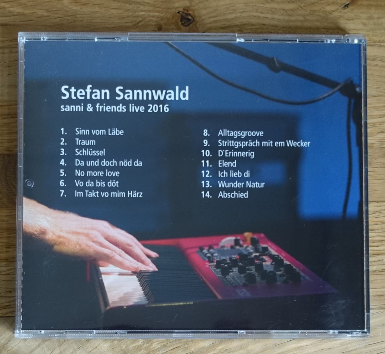 CD: Stefan Sannwald - Sanni & Friends - Live 2016 - D10 – Usato da Sessa venduto da discoverymedia 1