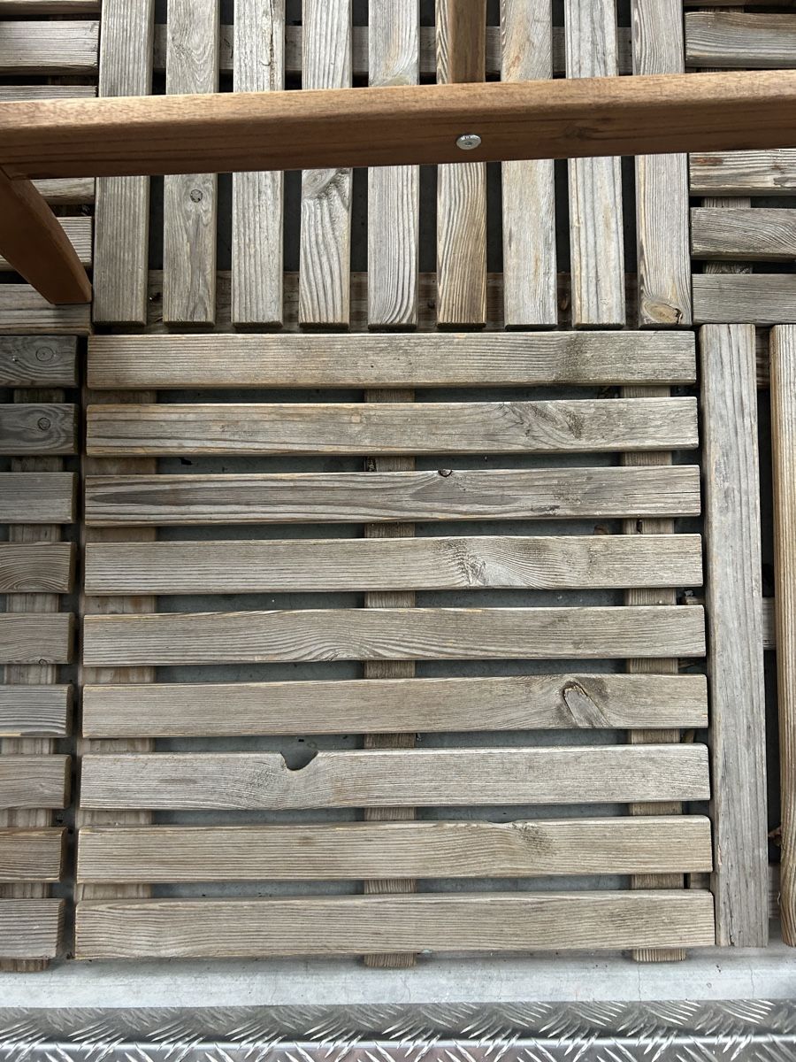 Holzartikel: Terrassenfliessen – Gebraucht aus Luzern von baumann_12