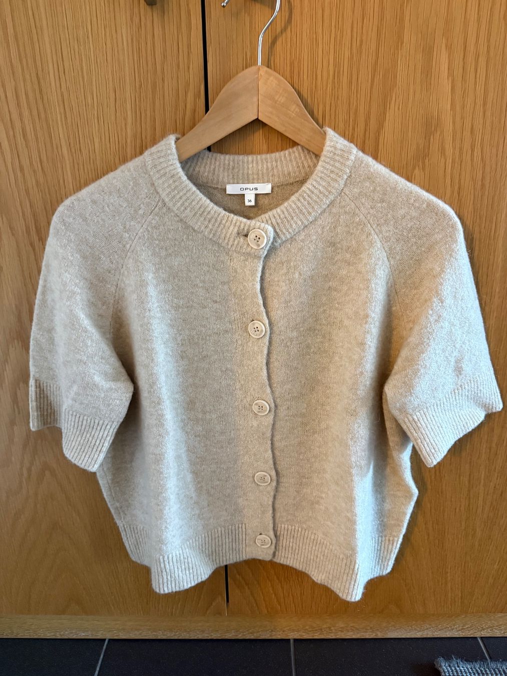 Opus Giacche: Opus Strickjacke kurzarm Gr.36 – Usato da Visperterminen venduto da ele_8n98