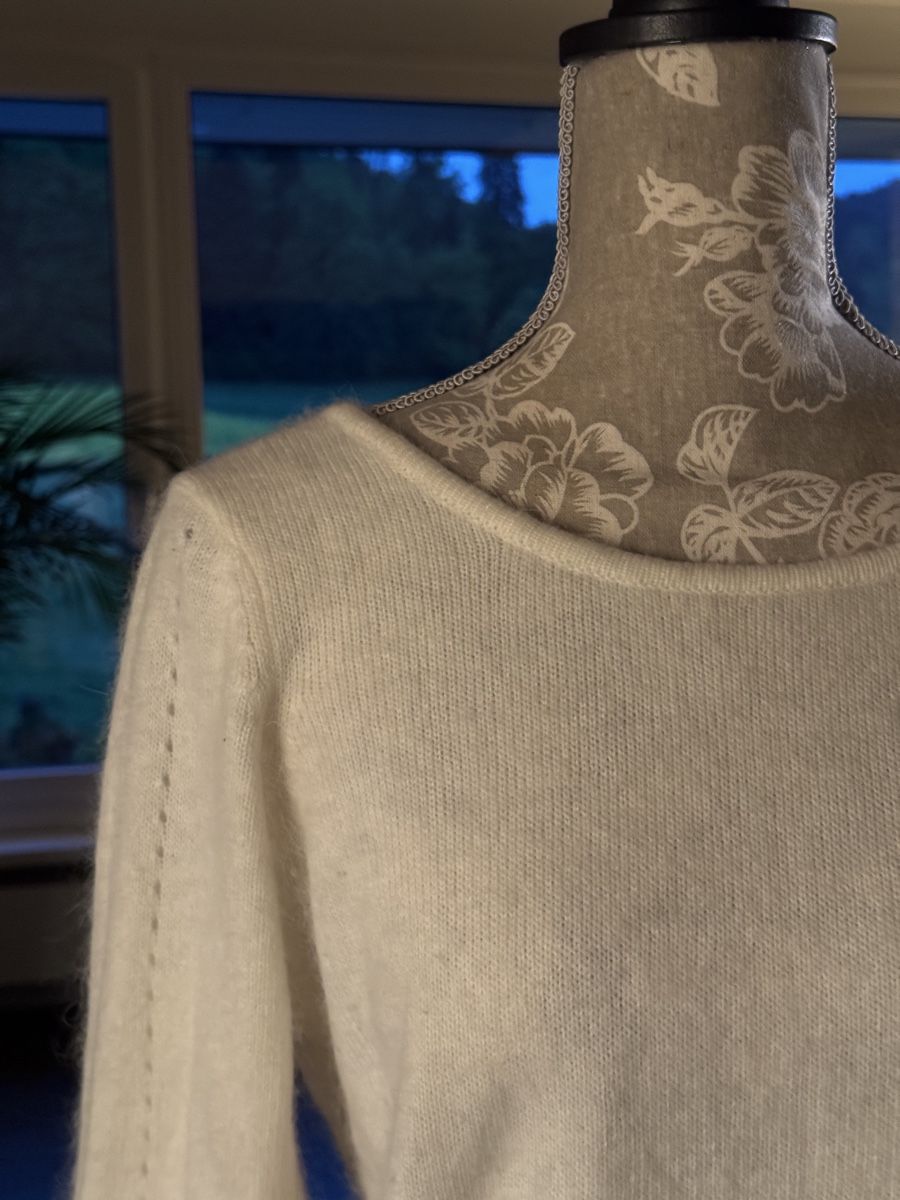 Maglioni & Felpe: Weisser flauschiger Pullover – Usato da St. Gallen venduto da bea_9qzt 1