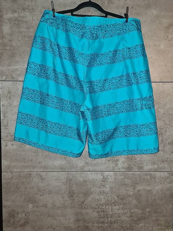 Pantaloni: Vans Shorts Gr.36 Herren – Usato da Rupperswil venduto da Homer20 2
