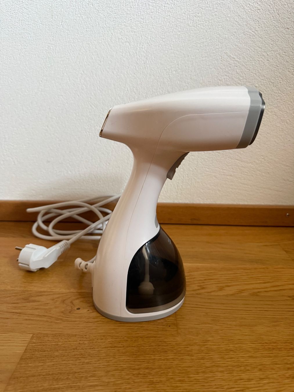 Bügeleisen: Stira a vapore verticale – Gebraucht aus Felsberg von mom_n8dq 3