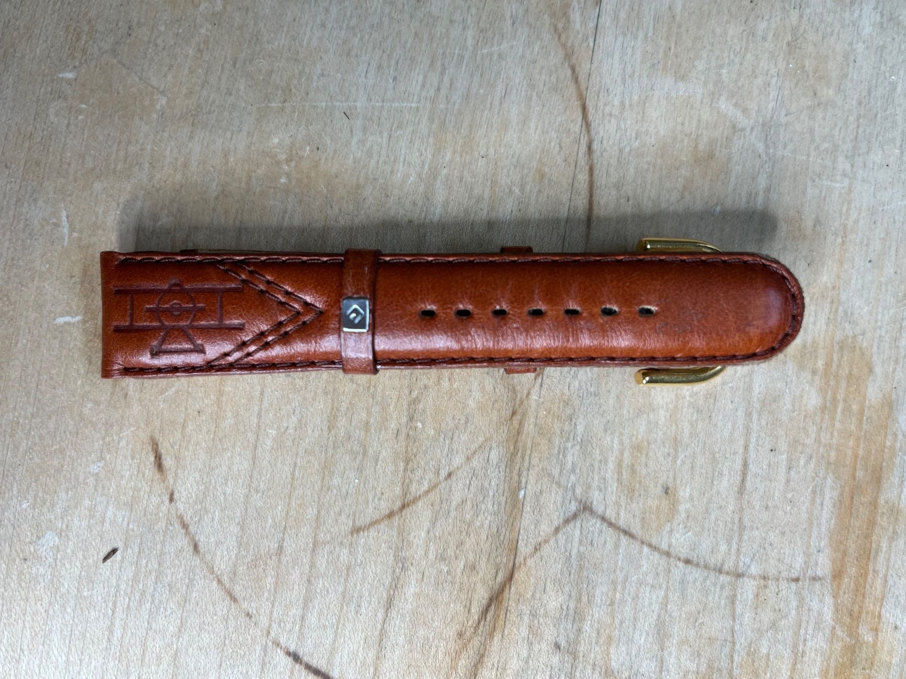 Orologi: Erg Automatic Uhr defekt + neues Lederarmband – Usato da Otelfingen venduto da Yossi-68 5