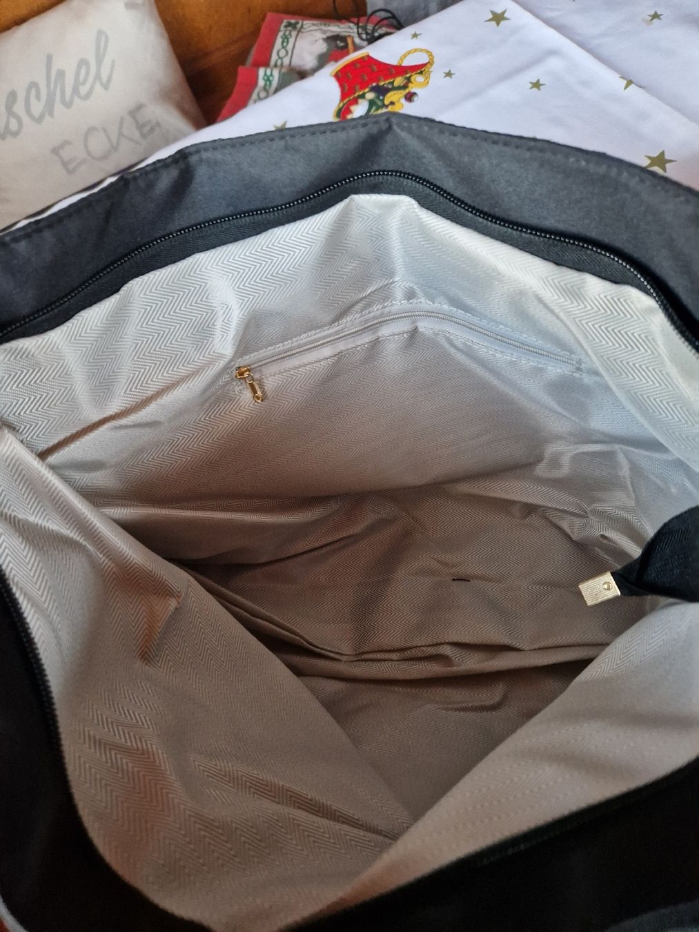 Borse da donna: Schwarze Handtasche "Perfect Lily" , NEU – Nuovo (secondo la descrizione) da Langnau i/E venduto da Stefho01 2