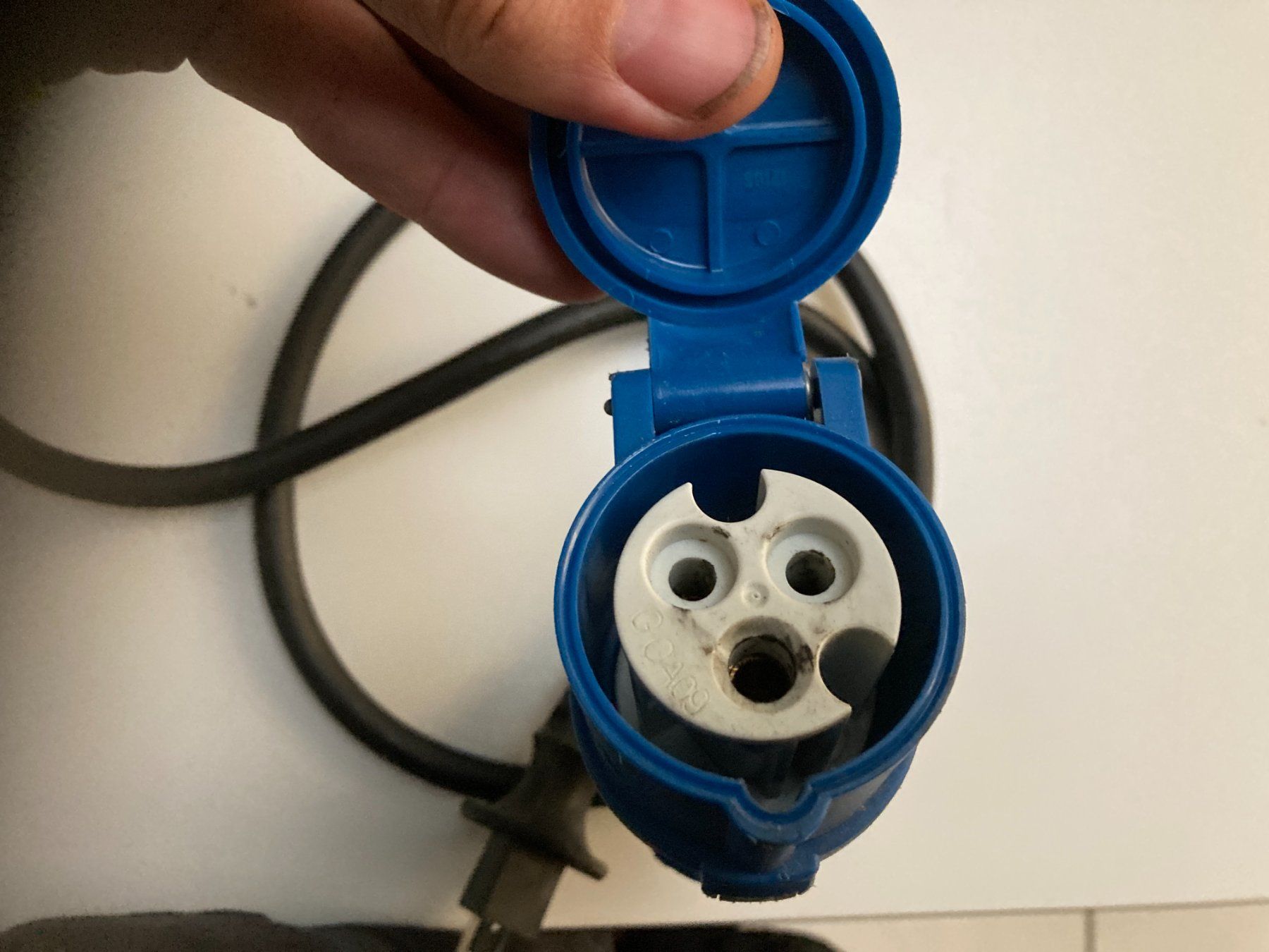 Unità & Adattatore: Camping Stecker/Buchse, 3-polig, blau, 2.5m! Adapter – Usato da Cham venduto da WB2223 3