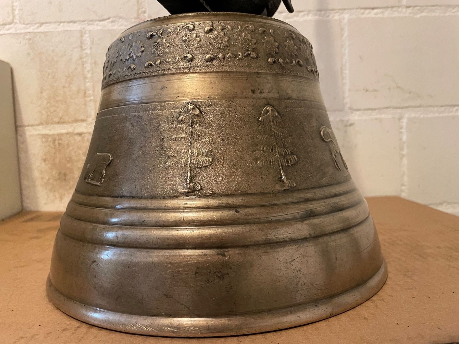 Cloches & sonnailles: Alte Glocke ab 1.00 Fr. – D'occasion à Birrhard par magisto52 7