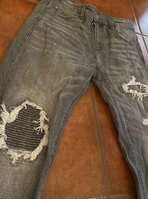 Jeans: Skinny Jeans Grigi 31 – Usato da bedigliora venduto da kabramakashowm 1