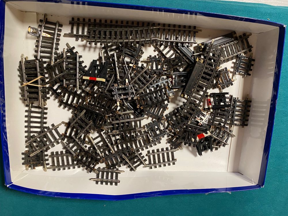 Märklin HO K-Gleis (Gebraucht) in Oeschgen für CHF 27 – mit Lieferung ...
