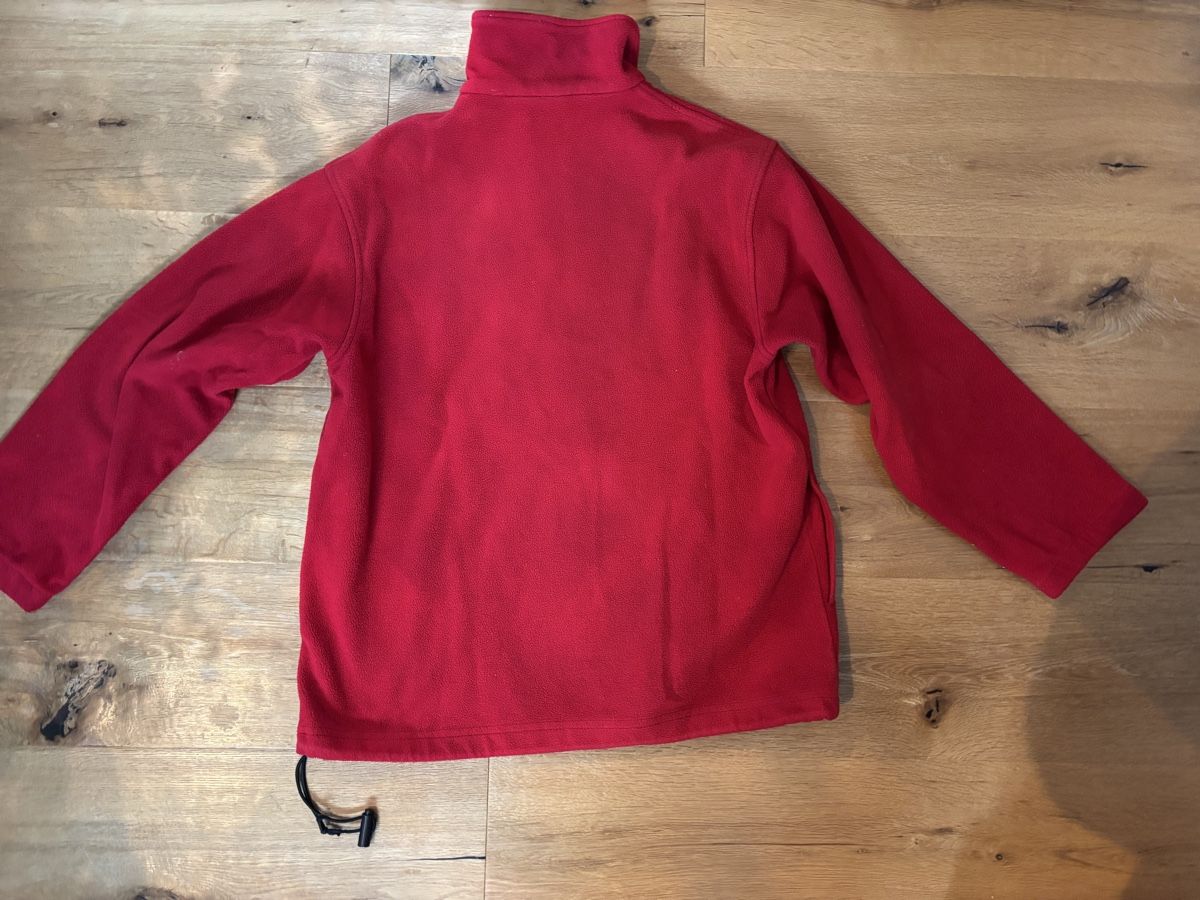 Jacken: Roter Fleece – Gebraucht aus Wädenswil von Gagegia 2