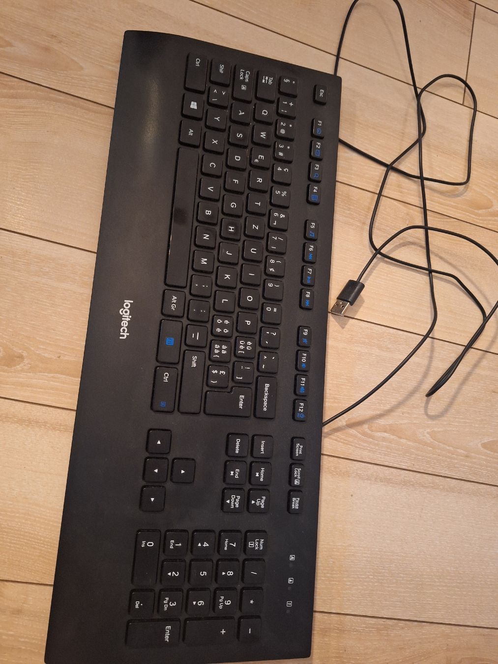 Logitech Claviers: CH Tastatur Logitech – D'occasion à Welschenrohr par SibylleM