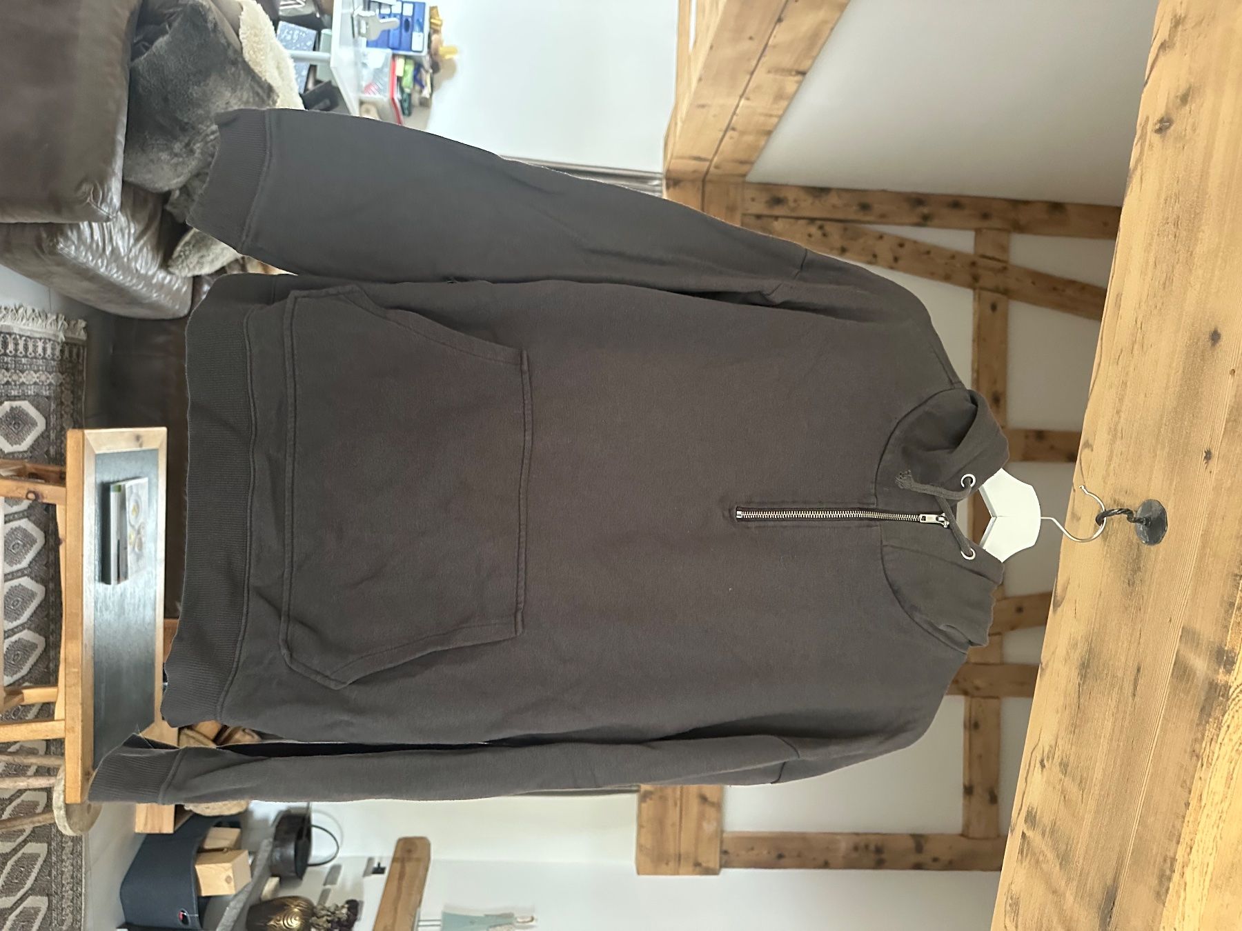 Pulls & Sweat-shirts: Dunklebrauner bequemer Pulli – D'occasion à Bern par Enle 1