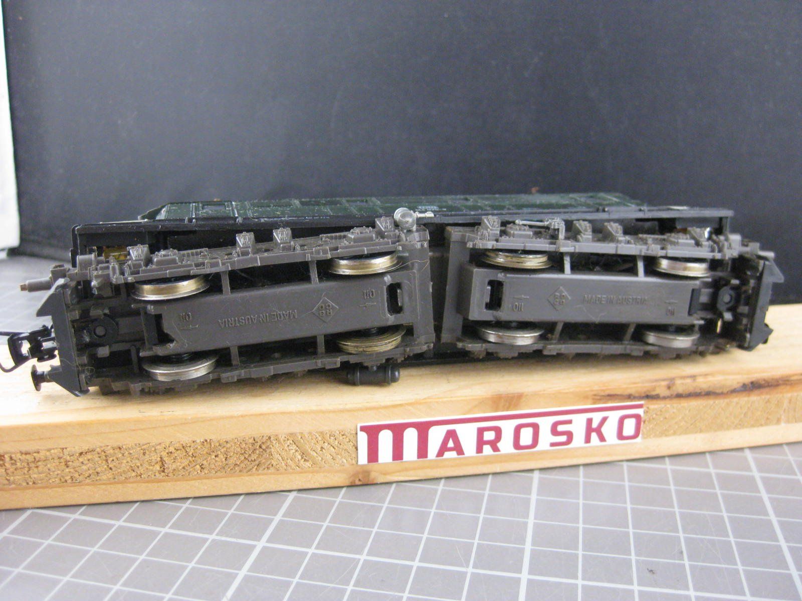 Roco Modelleisenbahnen: Roco DB BR 144, ohne OVP, bespielt – Gebraucht aus Malters von Marosko 4
