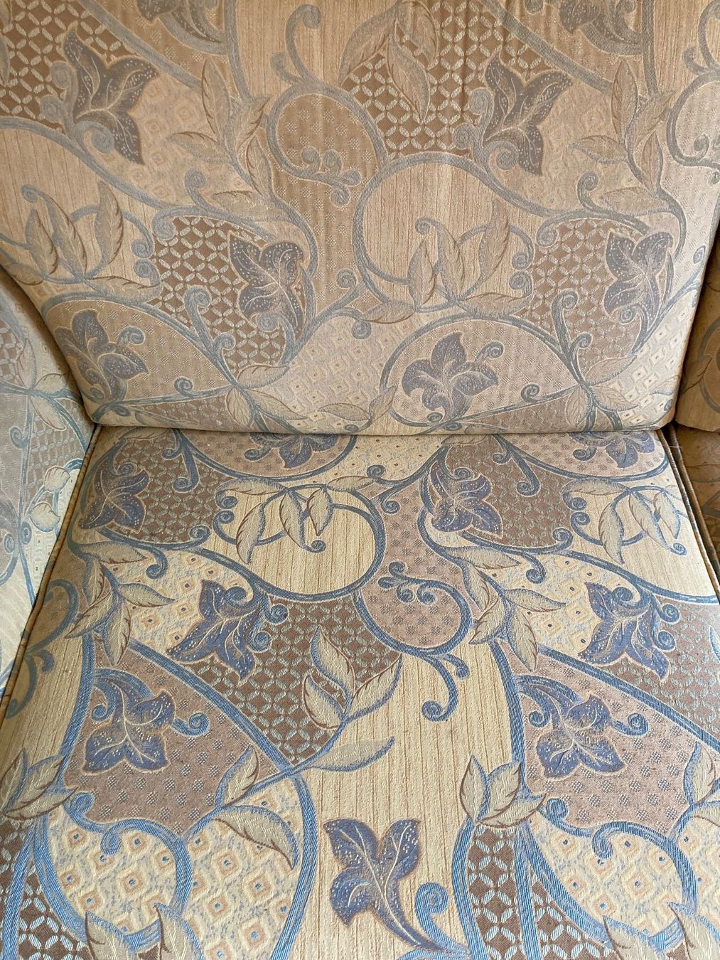Sofas: Sofa – Gebraucht aus Erstfeld von Pfiffholder 5