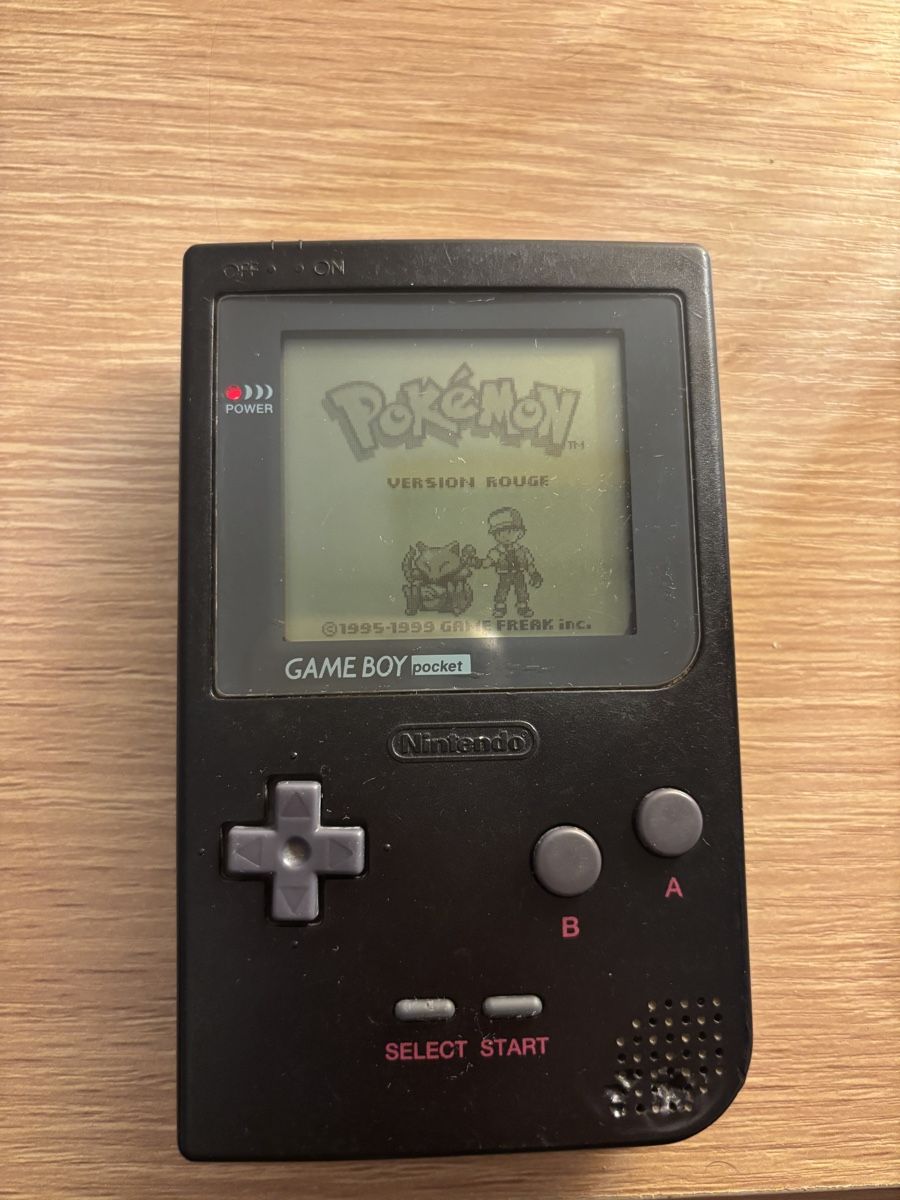Nintendo Console: Game Boy Pocket Black – Usato da Genève venduto da Pirou212