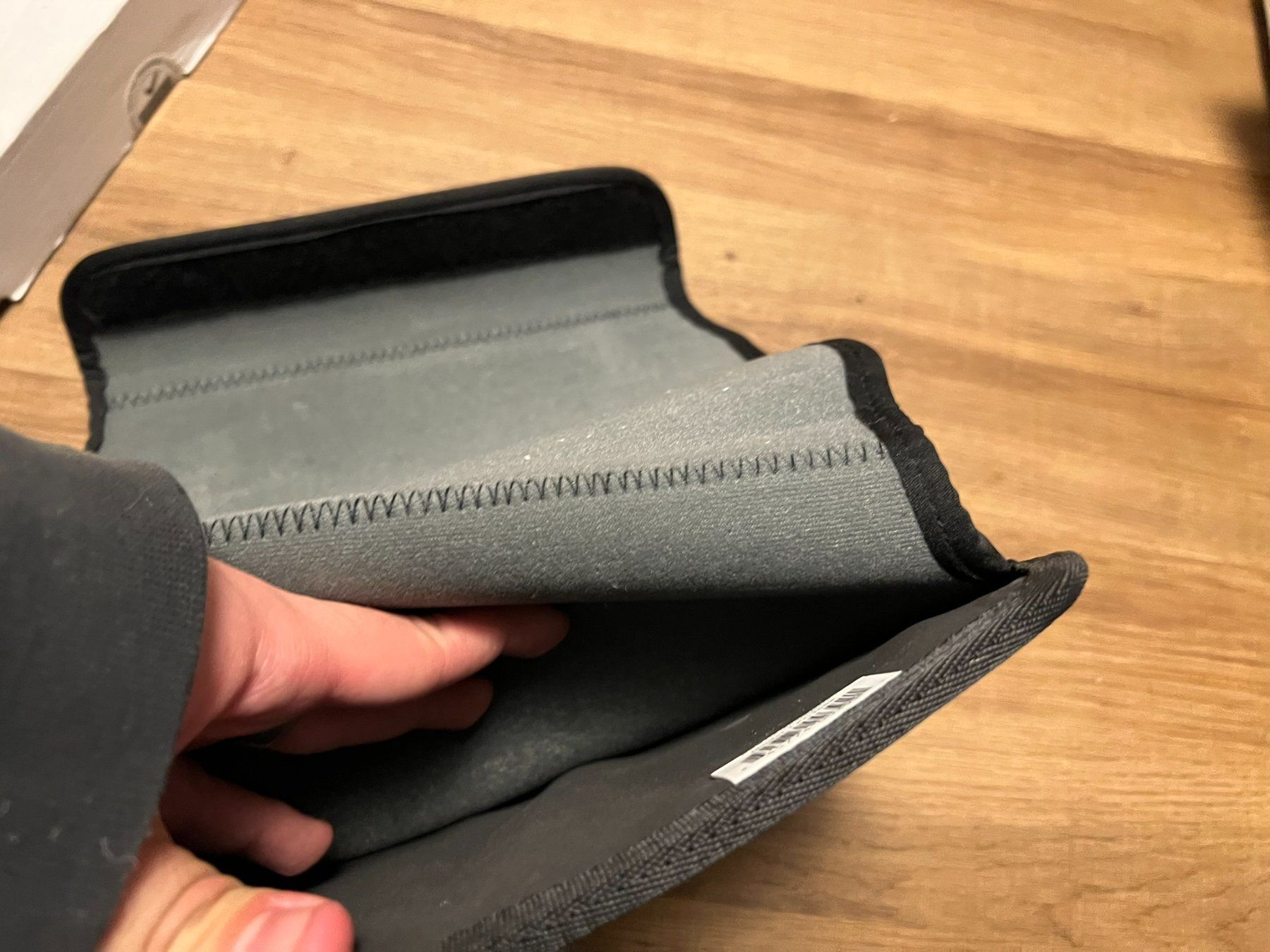 Valigie & Borse: Cocoon Laptoptasche mit GRID-IT Organizer – Usato da Volketswil venduto da Lootington_Post 2