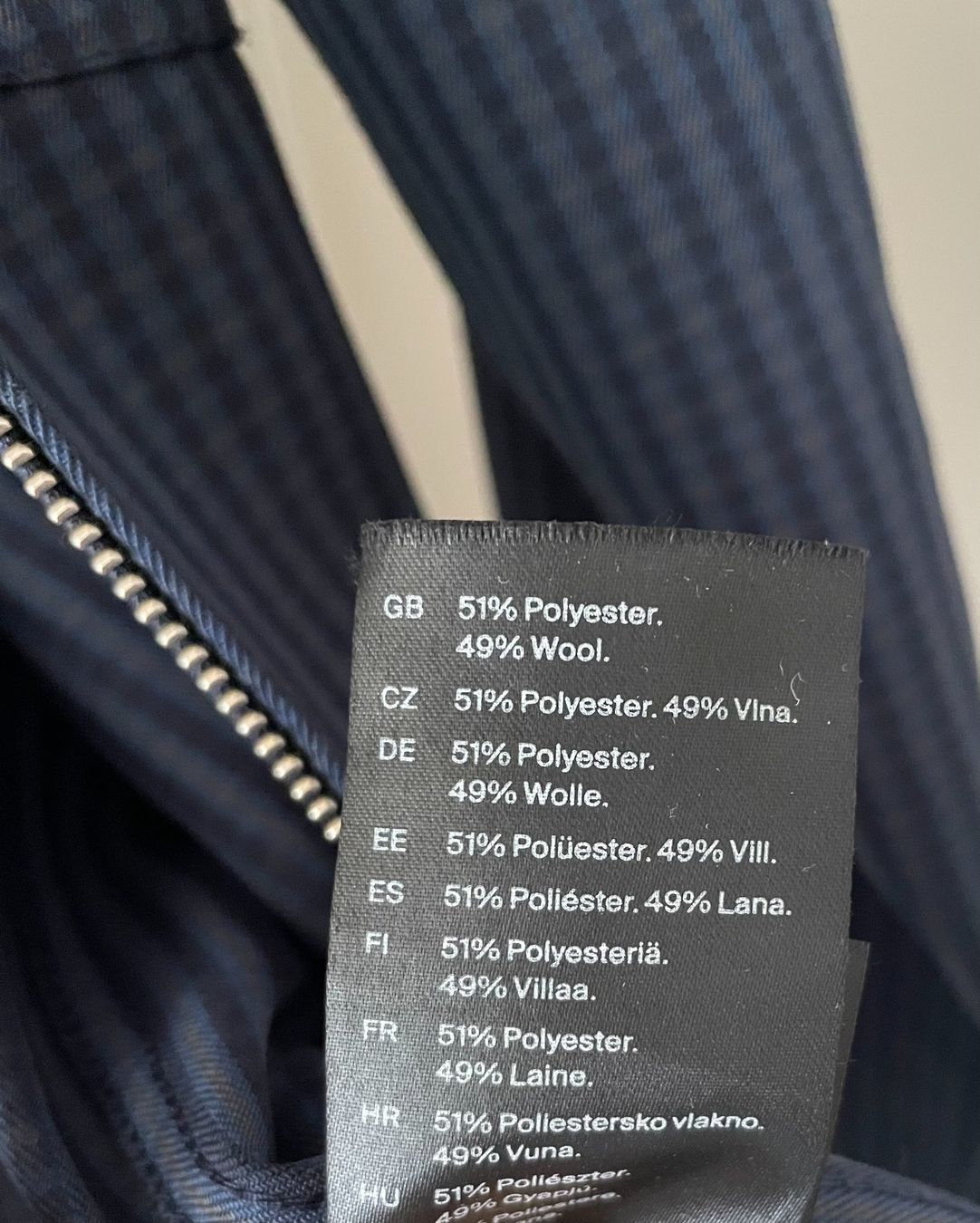 Cos Vestes: COS RELAXED-FIT WOOL OVERSHIRT – D'occasion à Zürich par Sellerie77 5