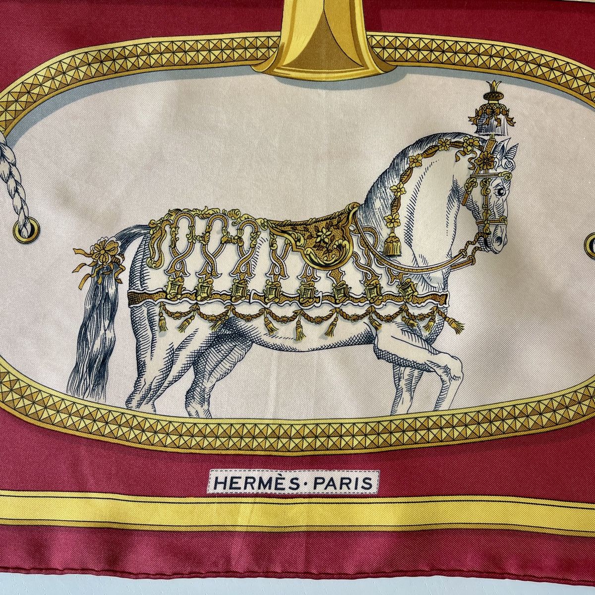 Hermès Foulard & Sciarpe: HERMES Vintage Silk Scarf – Usato da Emmen venduto da Avviivva_Com2023 4