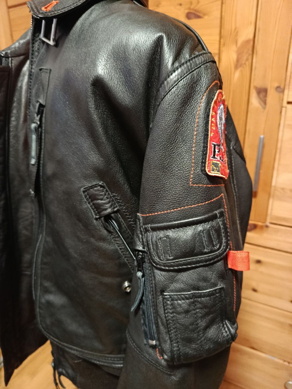 Parajumpers Giacche: braune  Lederjacke von Parajumpers – Usato da Unterägeri venduto da rockundco 5