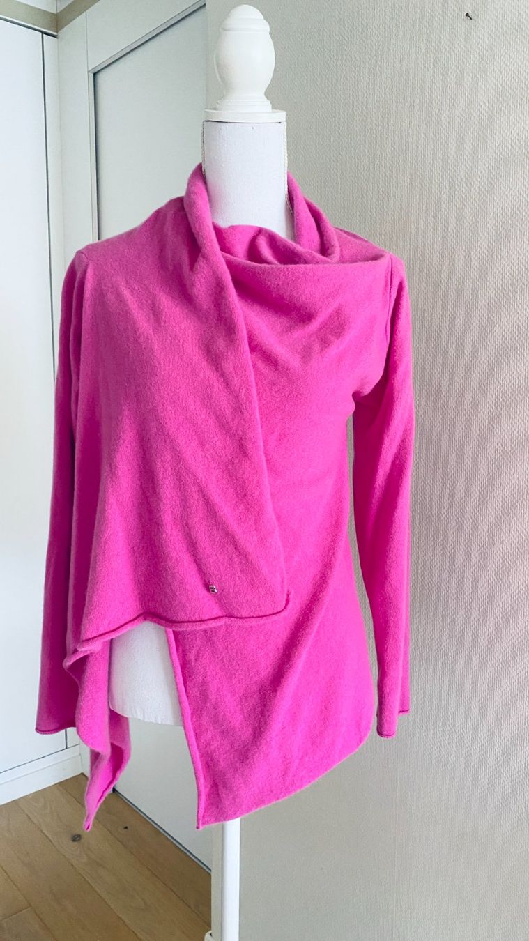 Bogner Giacche: BOGNER: Strickjacke, 100 % Kaschmir, Pink, hoher NP – Difettoso da Gunten venduto da divertimenti
